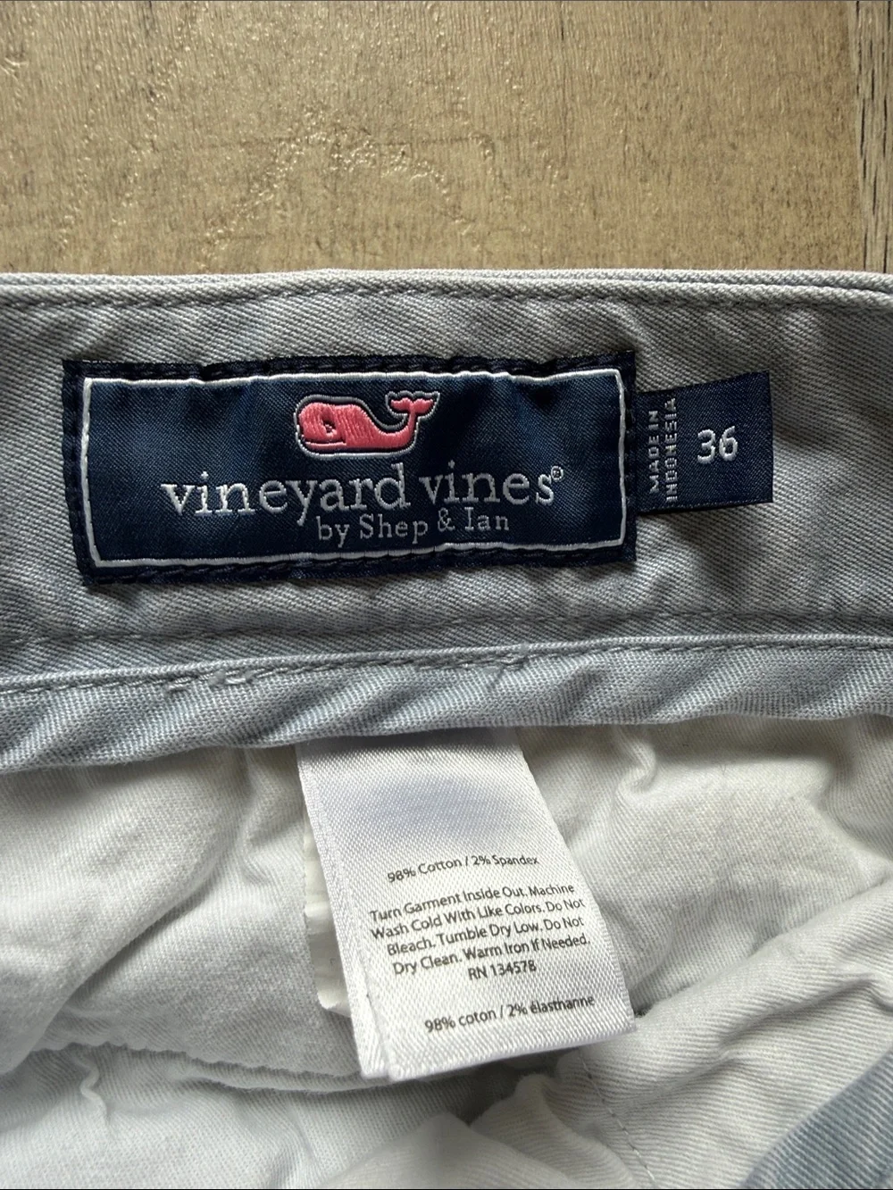 Vineyard Vines Light Gray Men's Flat Front Chino Shorts